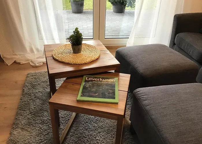 1 Mit Terrasse Und Pkw-stellplatz Appartement