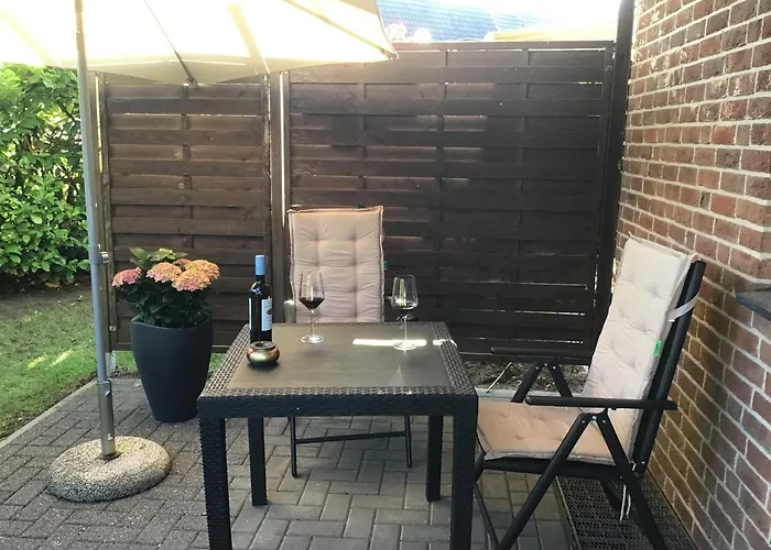 1 Mit Terrasse Und Pkw-stellplatz
